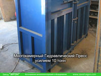 Фотографія номер 3 Багатокамерного Гідравлічного Преса для макулатури, плівки та ПЕТ купити в Києві